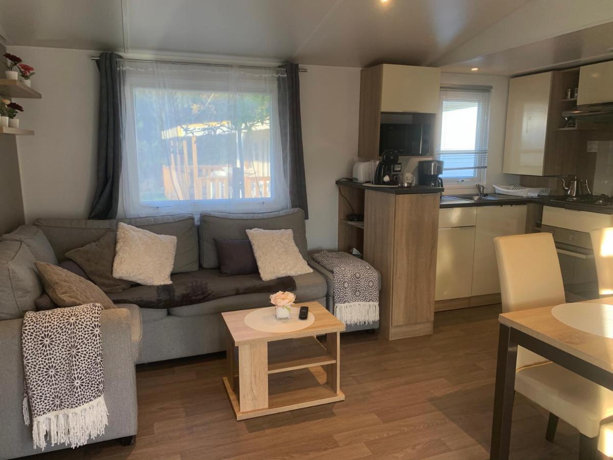 Mobil-Home 4 Etoiles Avec Piscine Proche De Blois อังแซ็ง ภายนอก รูปภาพ