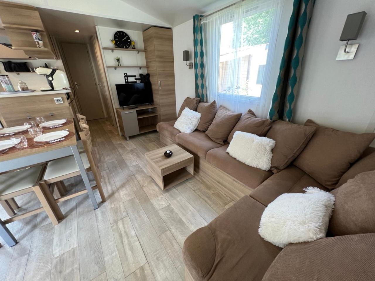 Mobil-Home 4 Etoiles Avec Piscine Proche De Blois อังแซ็ง ภายนอก รูปภาพ