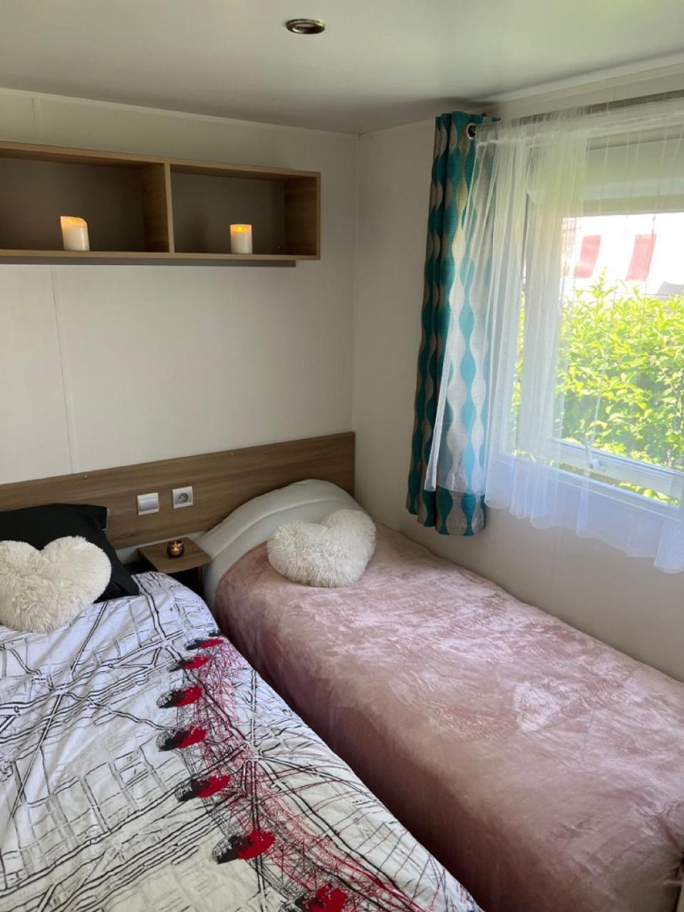 Mobil-Home 4 Etoiles Avec Piscine Proche De Blois อังแซ็ง ภายนอก รูปภาพ